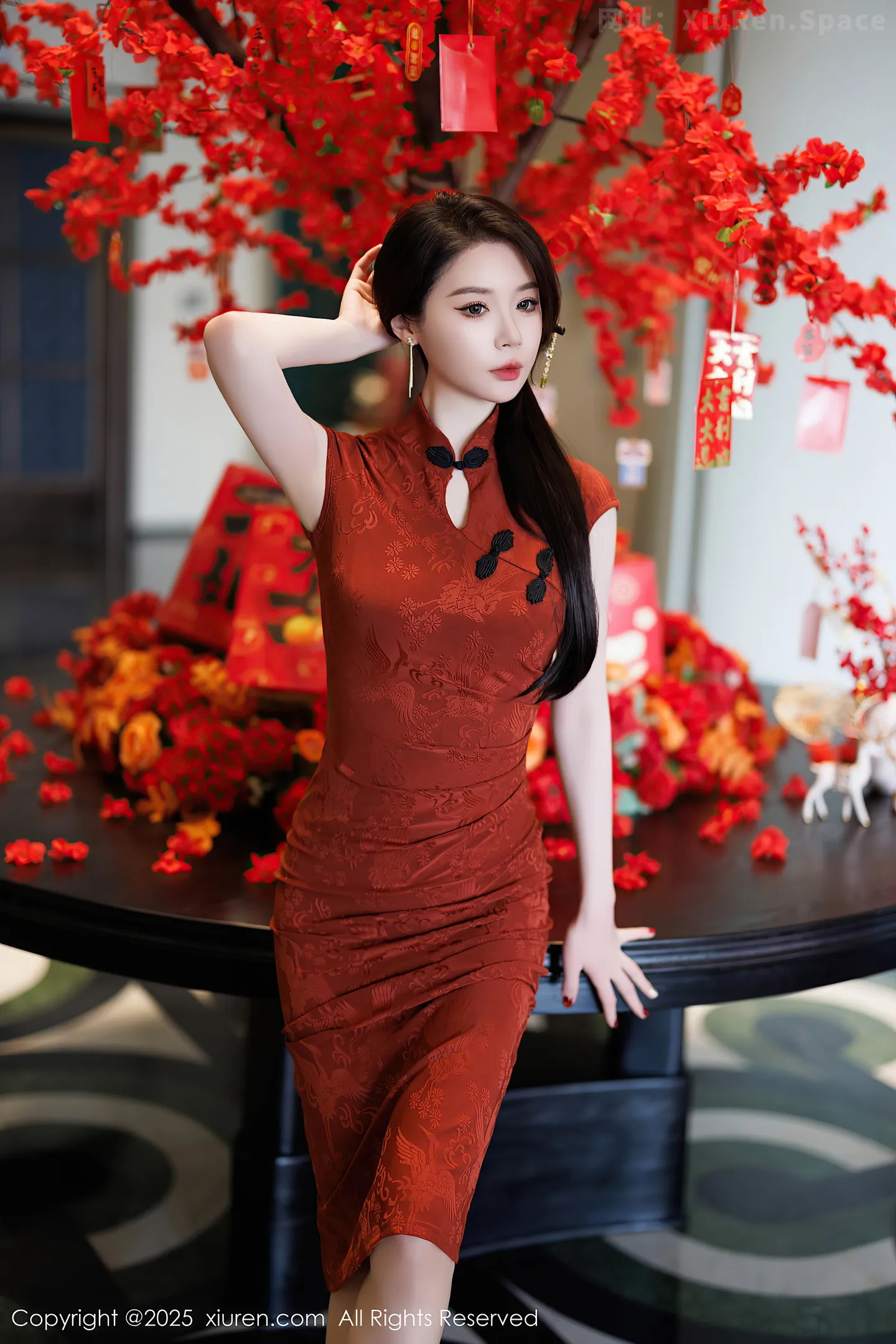 图片[4]-[XiuRen秀人网] VOL.9812 模特梦心玥性感红色旗袍服饰露红色内衣秀高挑曼妙身姿诱惑写真91P-秀人网官方网站